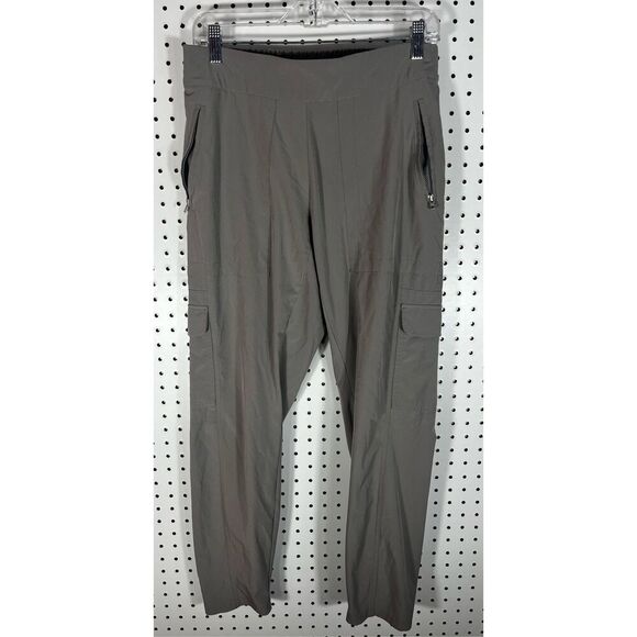 Athleta Pants - Athleta active cargo pants